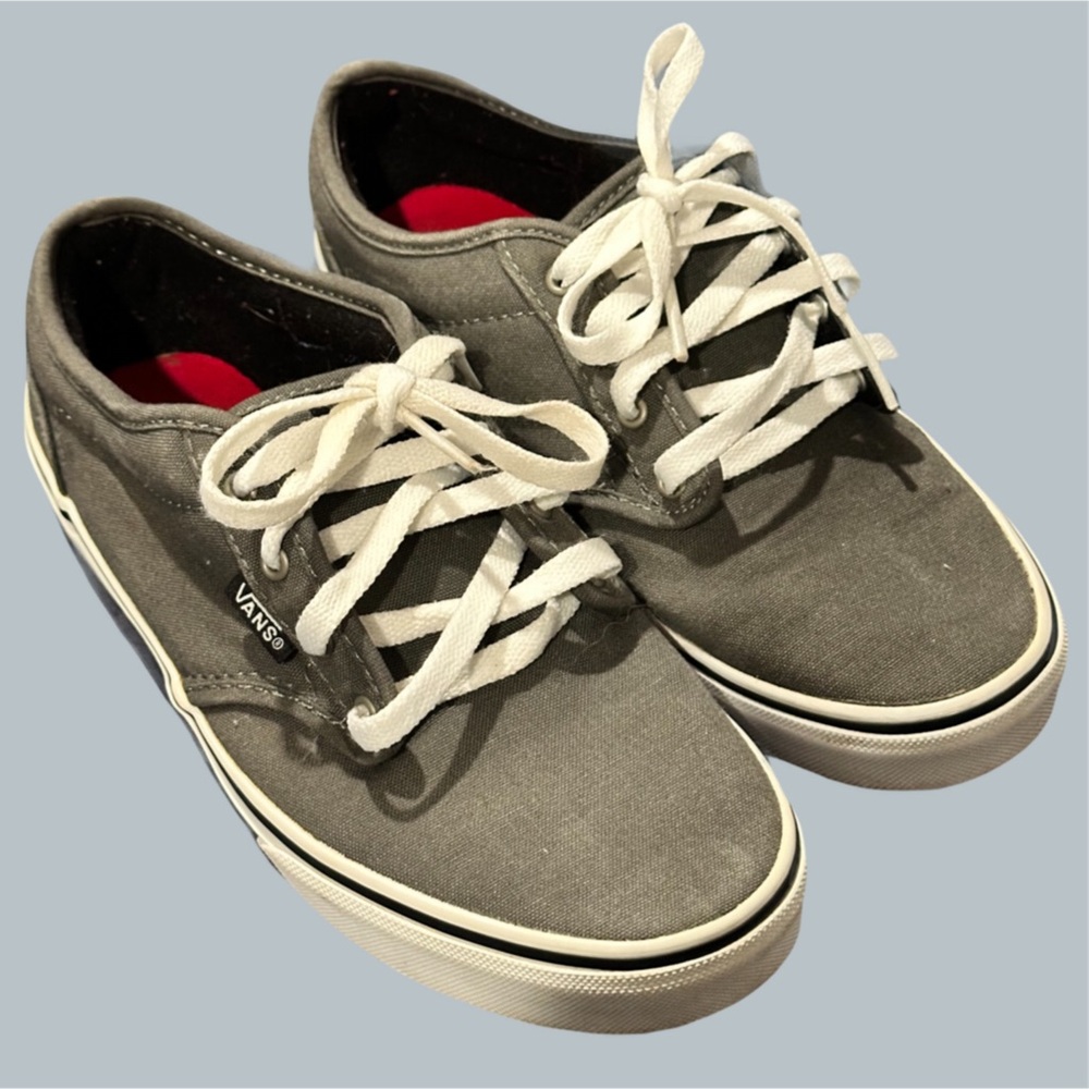 Vans grey sneakers lace up youth size 5 womens size 6.5 grunge 2000s alt skater